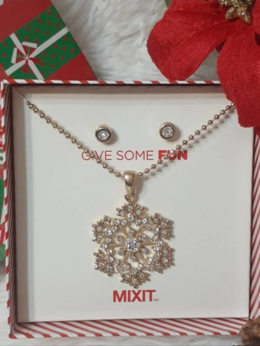 MIXIT Gold Snowflake Pendant Necklace with Crystal Studs Boxed NWT